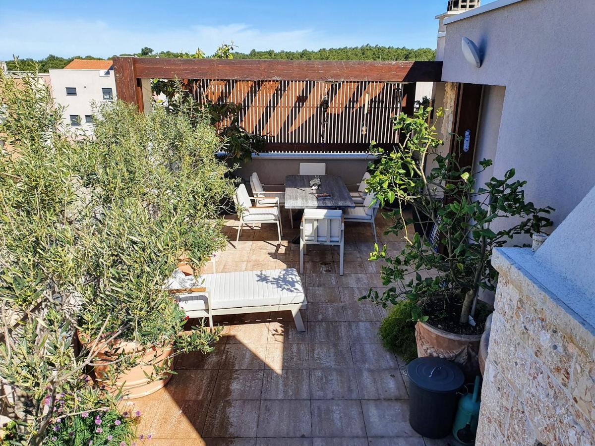 Apartment Garden Terrace Zadar Exterior photo