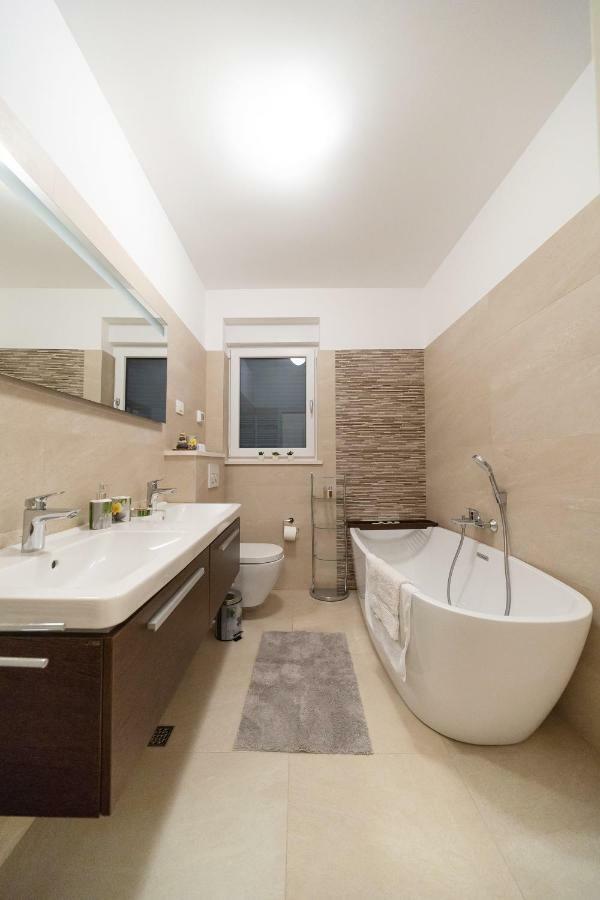Apartment Garden Terrace Zadar Exterior photo